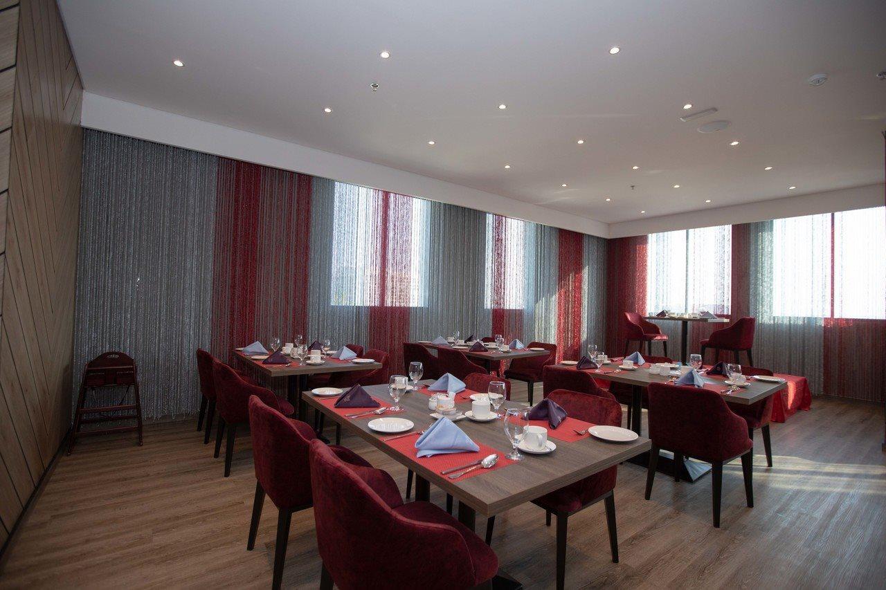 Fortis Hotel Fujairah Buitenkant foto