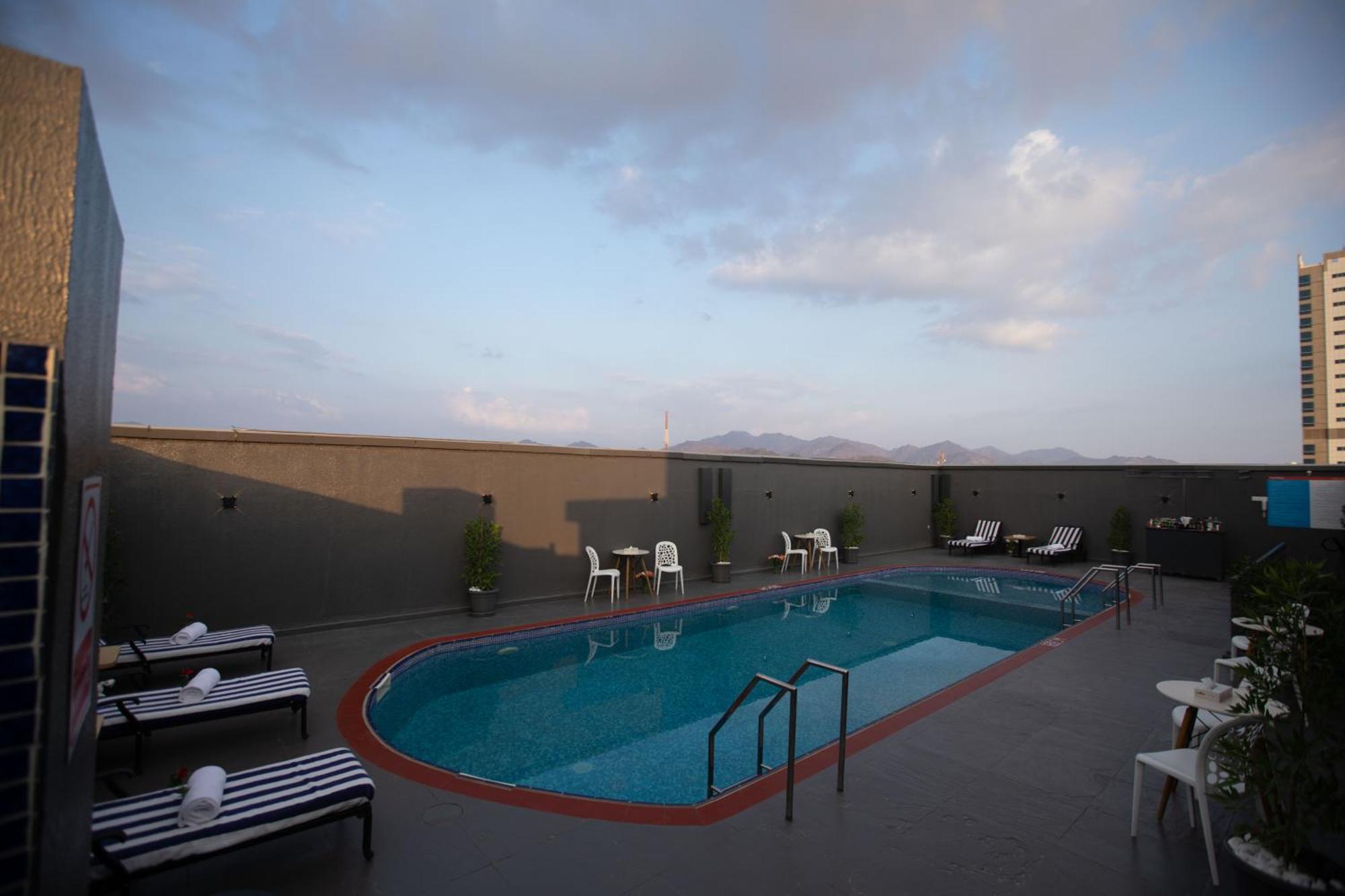 Fortis Hotel Fujairah Buitenkant foto